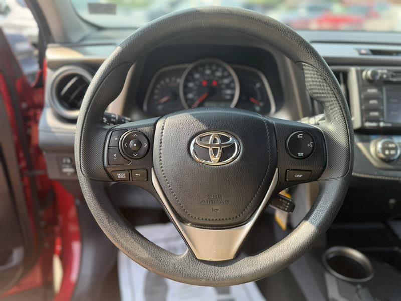 Used 2015 Toyota RAV4 XLE FWD image 27