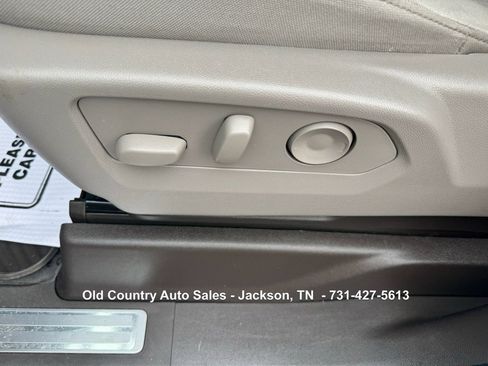Used 2024 GMC Sierra 1500 SLE w/ Preferred Package AWD/4WD image 30