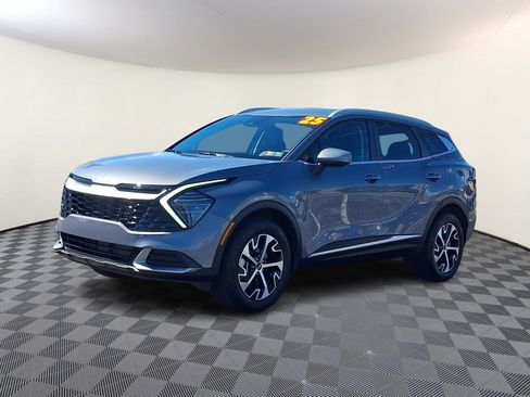 Used 2025 Kia Sportage EX AWD/4WD image 3