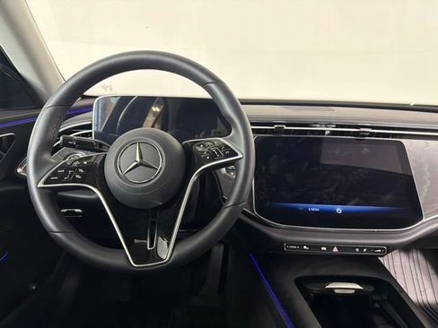 Used 2024 Mercedes-Benz E 350 4MATIC Sedan image 19