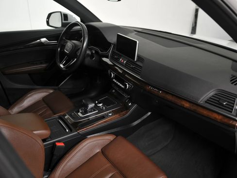 Used 2019 Audi Q5 2.0T Premium Plus w/ Premium Plus Package AWD/4WD image 11