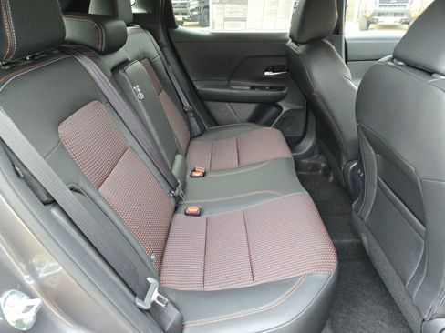 New 2026 Nissan Kicks SR image 18