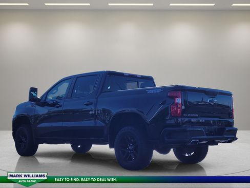 Used 2021 Chevrolet Silverado 1500 LT Trail Boss w/ Convenience Package II AWD/4WD image 6