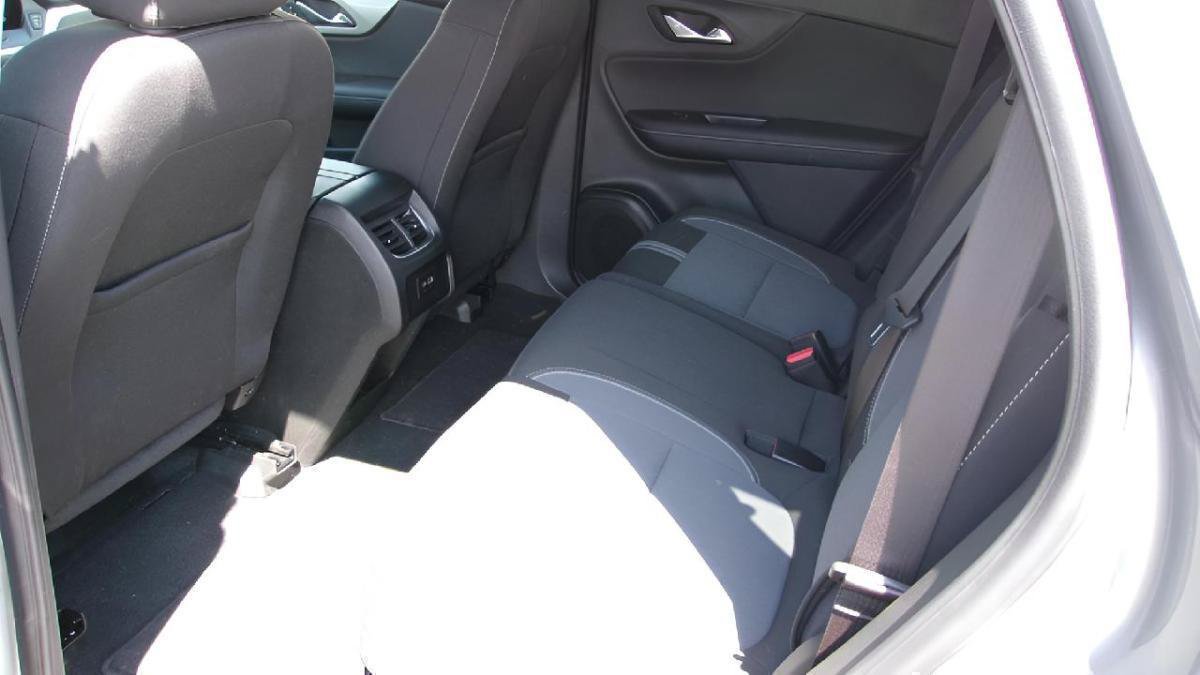 Used 2025 Chevrolet Blazer LT AWD/4WD image 9