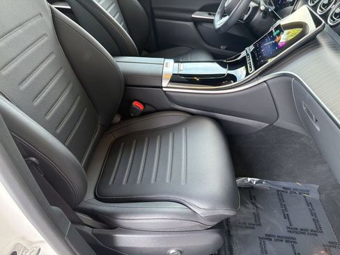 Certified 2026 Mercedes-Benz GLC 300 4MATIC image 21
