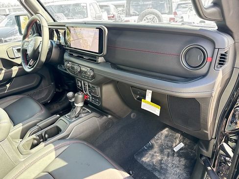 New 2026 Jeep Wrangler Unlimited Rubicon 392 w/ Quick Order Package 27X Moab AWD/4WD image 33