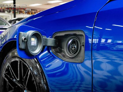 Used 2025 BMW M5 w/ Carbon Package image 37