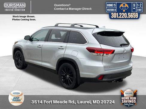 Used 2019 Toyota Highlander SE AWD/4WD image 3