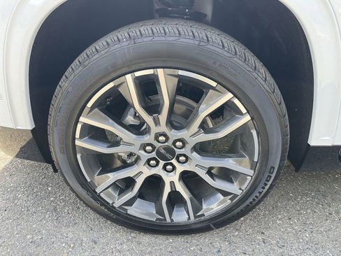 New 2026 GMC Acadia Denali Ultimate AWD/4WD image 34