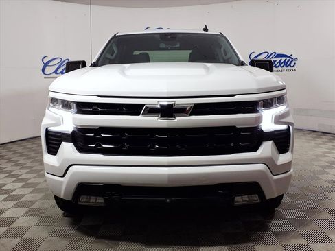 Used 2022 Chevrolet Silverado 1500 RST image 3