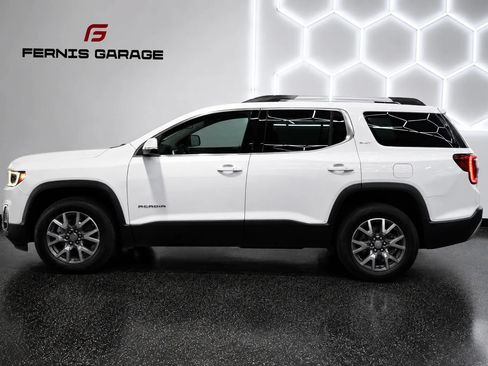 Used 2023 GMC Acadia SLT AWD/4WD image 4