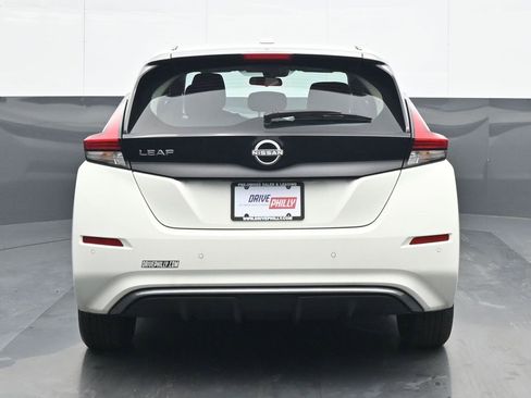 Used 2023 Nissan Leaf S image 5