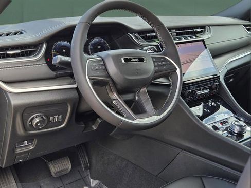 New 2025 Jeep Grand Cherokee Limited AWD/4WD image 20