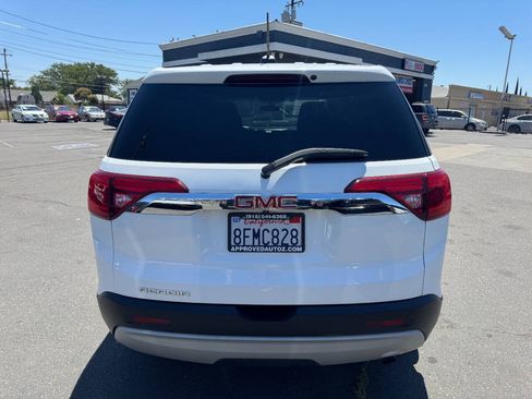 Used 2018 GMC Acadia SLE FWD image 6