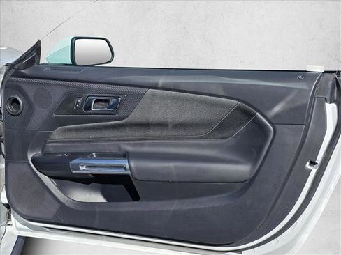 Used 2024 Ford Mustang Coupe image 10