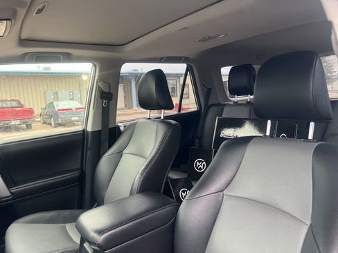 Used 2015 Toyota 4Runner SR5 image 15