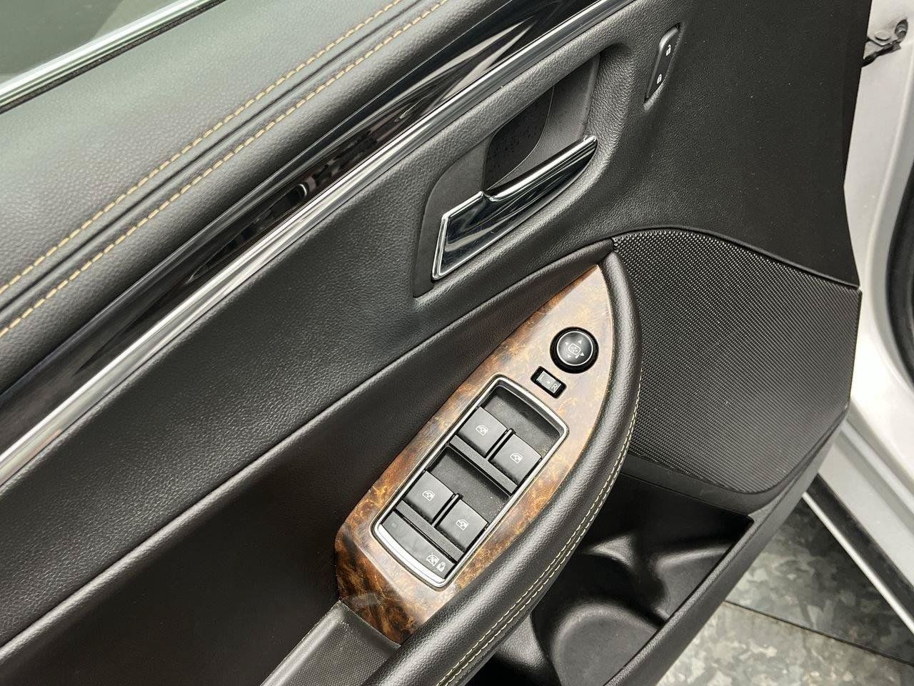 Used 2015 Chevrolet Impala LT w/ Convenience Package FWD image 7