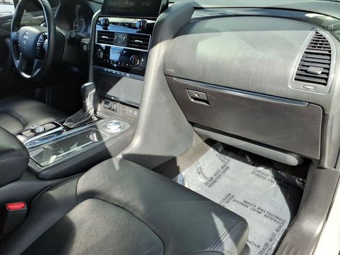 Certified 2023 Nissan Armada SL w/ Midnight Edition Package image 11