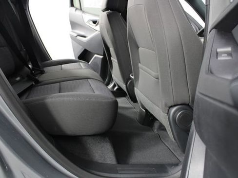 New 2026 Chevrolet Equinox LT image 18