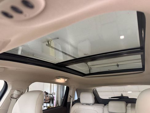 Used 2019 Lincoln Nautilus Reserve AWD/4WD image 21