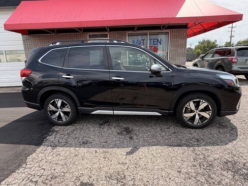 Used 2019 Subaru Forester Touring AWD/4WD image 3