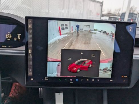 Used 2023 Tesla Model S Standard Range image 11