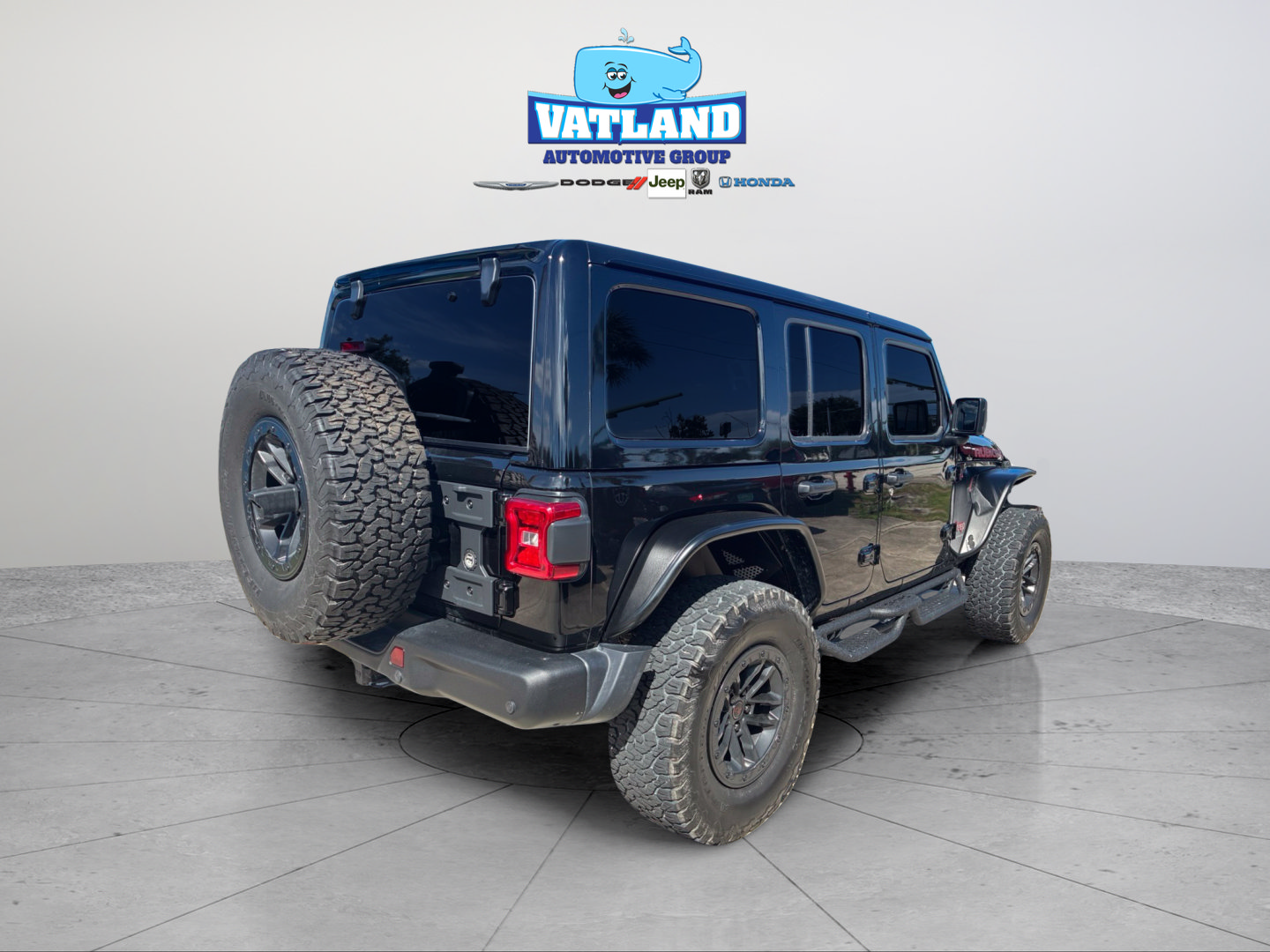 Certified 2026 Jeep Wrangler Unlimited Rubicon AWD/4WD image 5