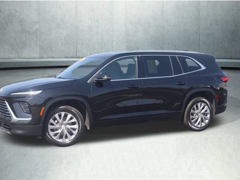 Used 2025 Buick Enclave Preferred AWD/4WD image 16
