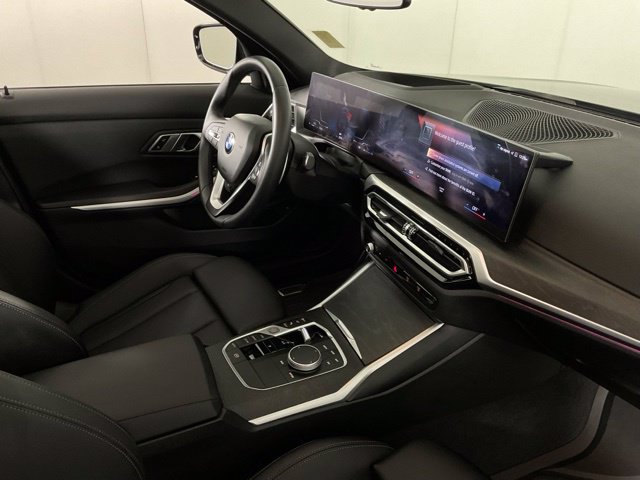 Certified 2023 BMW 330i xDrive Sedan w/ Premium Package AWD/4WD image 33
