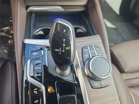 Used 2023 BMW M550i xDrive AWD/4WD image 23