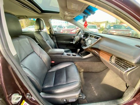 Used 2014 Toyota Avalon XLE Touring image 9
