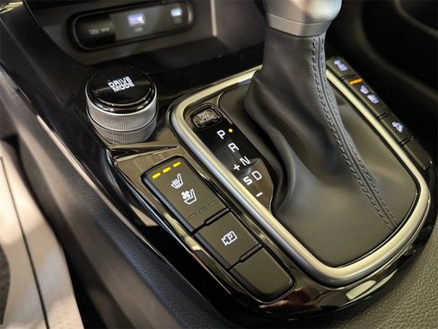 Certified 2024 Kia Seltos SX w/ SX Sunroof Package image 30