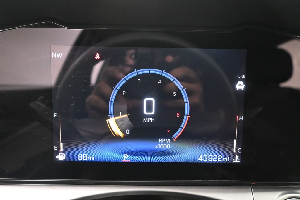 Used 2024 Chevrolet Trax LT FWD image 15