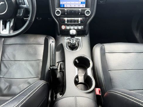 Used 2017 Ford Mustang GT Premium w/ GT Performance Package RWD image 18