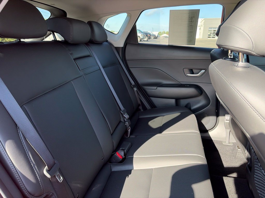 Used 2024 Hyundai Kona Limited AWD/4WD image 14