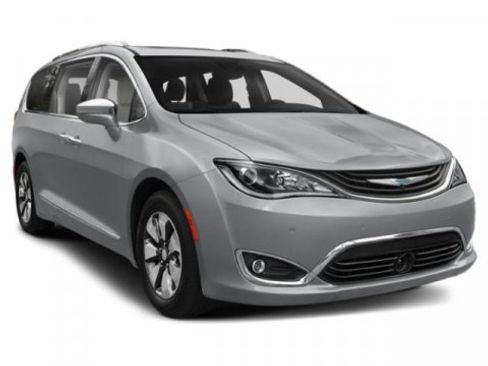 Used 2018 Chrysler Pacifica Touring Plus image 9