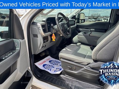 Used 2023 Ford F350 XLT w/ FX4 Off-Road Package AWD/4WD image 13