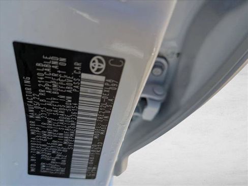 Certified 2022 Toyota Corolla LE image 23