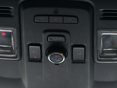 Used 2021 Chevrolet Tahoe High Country image 10