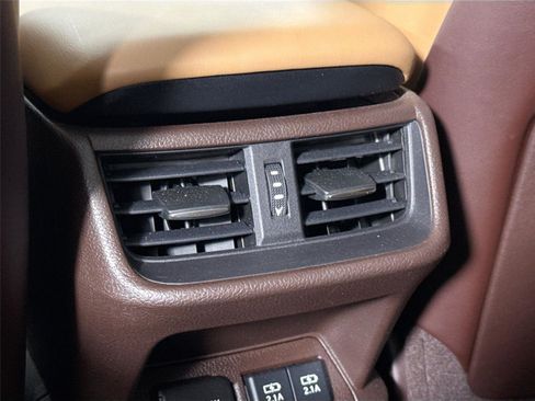 Used 2020 Lexus ES 350 Ultra Luxury w/ Accessory Package 2 FWD image 40