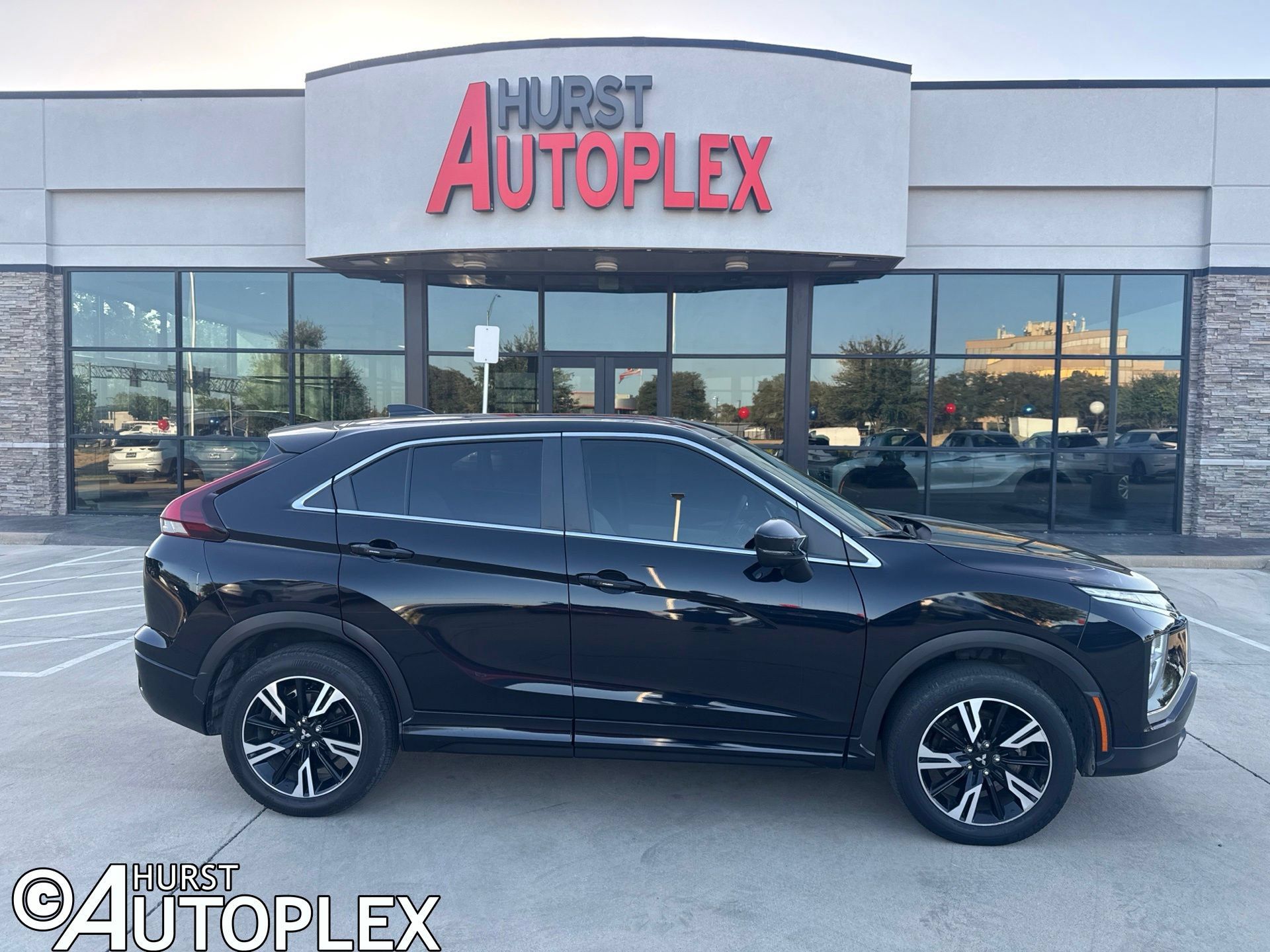 Used 2023 Mitsubishi Eclipse Cross SEL AWD/4WD image 1