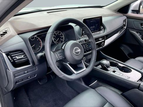 Certified 2022 Nissan Rogue SL FWD image 17