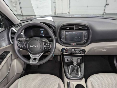 Certified 2023 Kia Soul LX image 17
