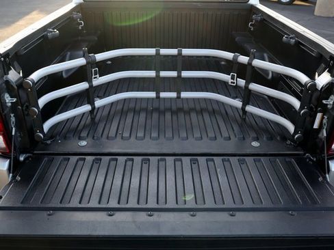 Used 2022 Toyota Tacoma TRD Off-Road image 16