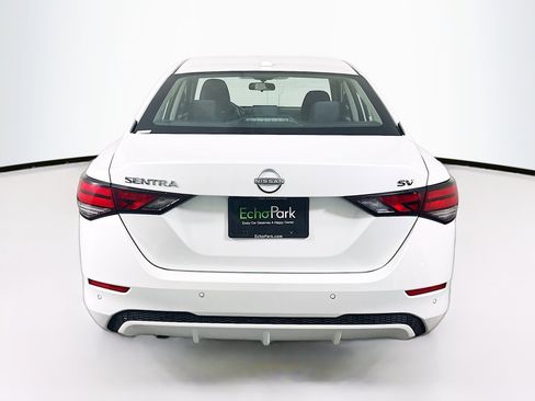 Used 2024 Nissan Sentra SV FWD image 7
