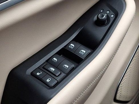 Certified 2022 Jeep Grand Cherokee Limited 4xe w/ Luxury Tech Group II AWD/4WD image 31
