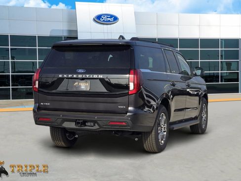 New 2026 Ford Expedition Max Active RWD image 5
