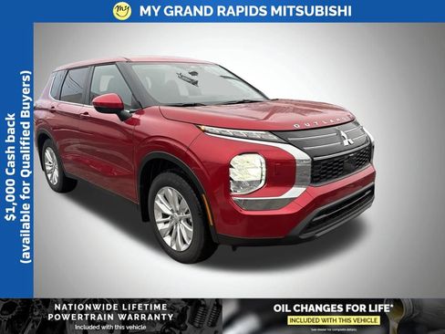 New 2026 Mitsubishi Outlander ES AWD/4WD image 1