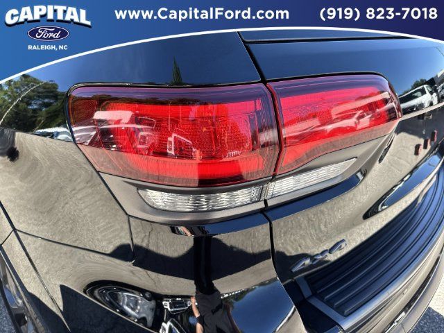 Used 2019 Jeep Grand Cherokee Limited X AWD/4WD image 15