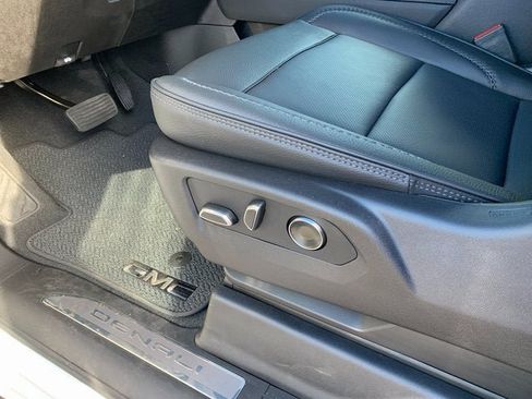 New 2026 GMC Sierra 3500 Denali w/ Denali Reserve Package image 16